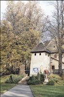 dzwonnica przy kościele św. Marcina w Wiśniowej