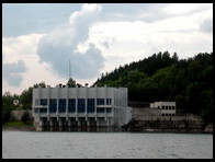 Pompownia wieżowego ujęcia wody nad Jeziorem Dobczyckim - tu zaczyna się gruba rura do Krakowa